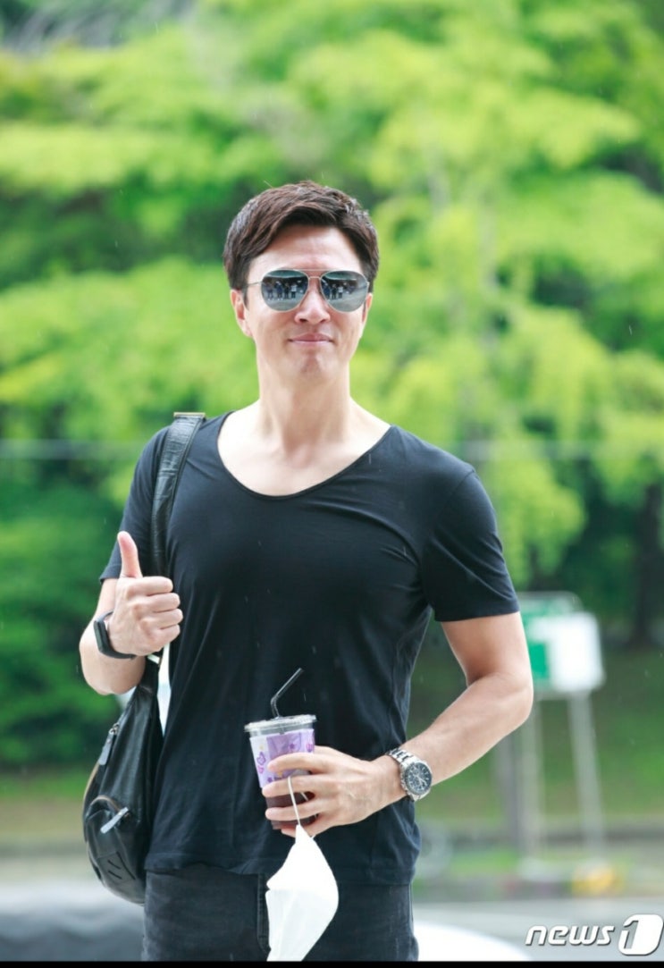 "<b>모친상</b> 슬픔 속에서도 나눔 실천한 <b>김정민</b>, 팬들의 사랑에... 