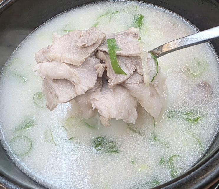  [김해내동]깔끔한 국물맛으로 중독성 최고 내외동 먹자골목 맛집 '조선 돼지국밥 김해점'