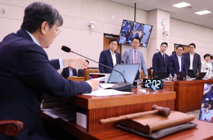 <b>방송3법</b>·노란봉투법, 다시 국회 <b>법사위 통과</b>! 쟁점은 무엇일까요?