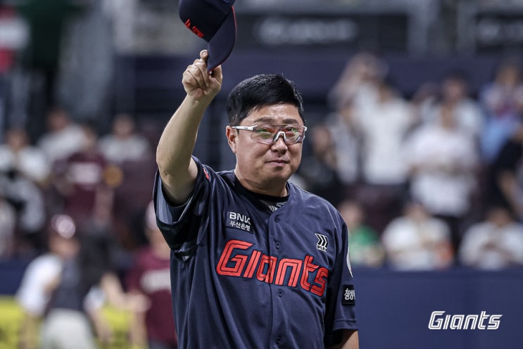 9회, 전율의 두 방! <b>롯데</b>, 고척에서 짜릿한 <b>역전승</b>-14차전 리뷰