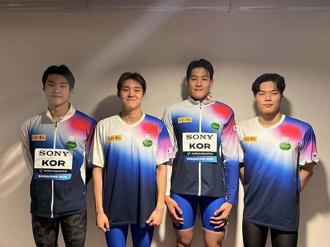<b>황선우</b>·<b>김우민</b> 활약에도 아쉬운 5위…세계선수권 남자 계영... 