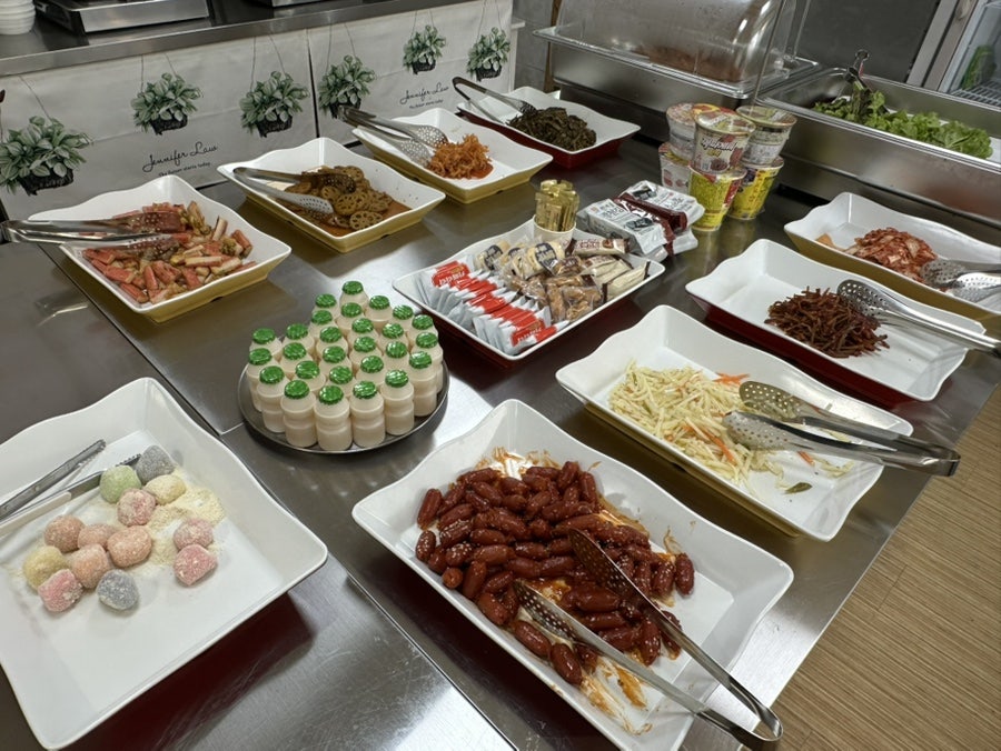 민선한식뷔페&냉삼겹살 사진 6