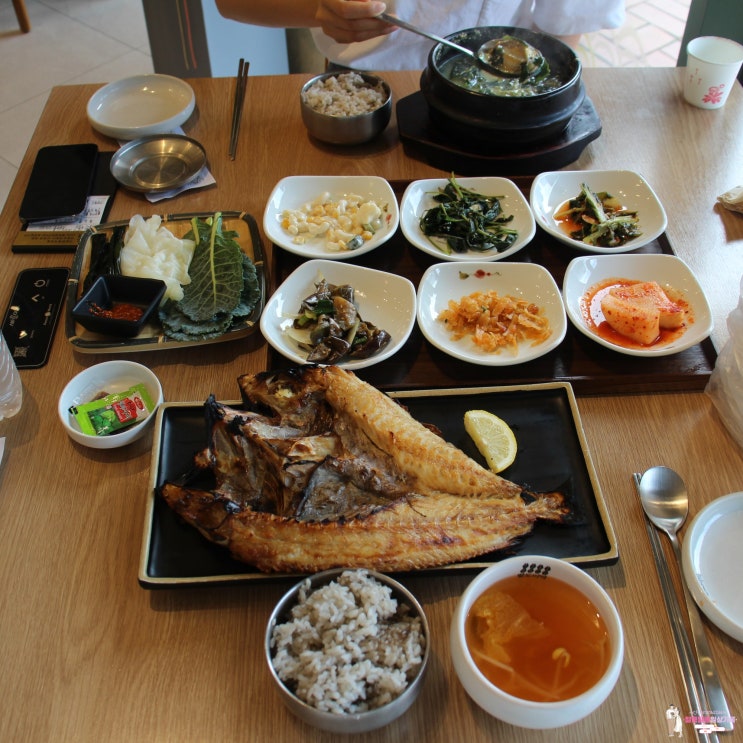  남녀노소 가기 좋은 서초 아침 미역국 맛집 '팔도미역 서초방배점'에서 인생미역국 먹고 왔어요!