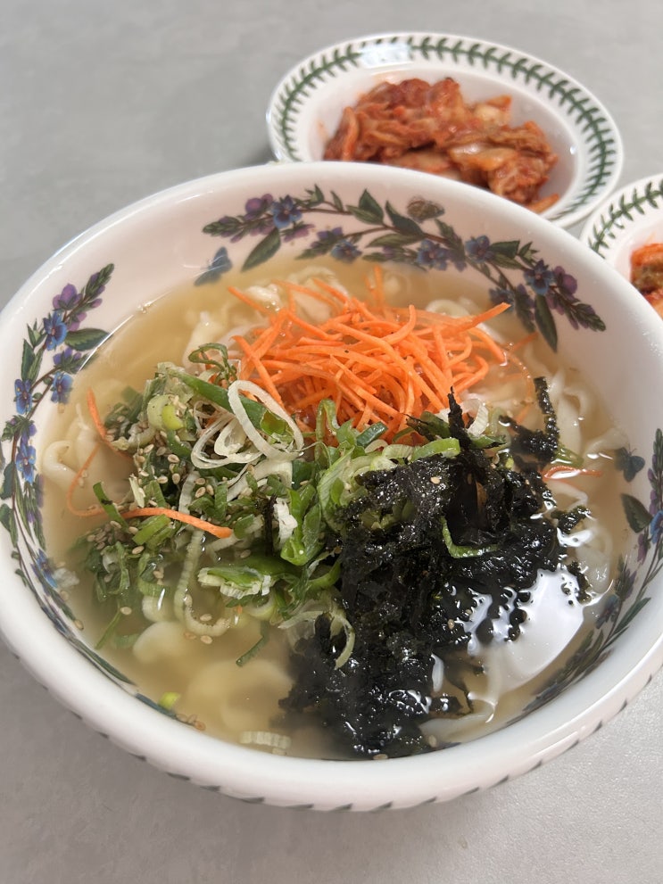  대전 오류동 서대전역 칼국수 맛집 / 총각손칼국수