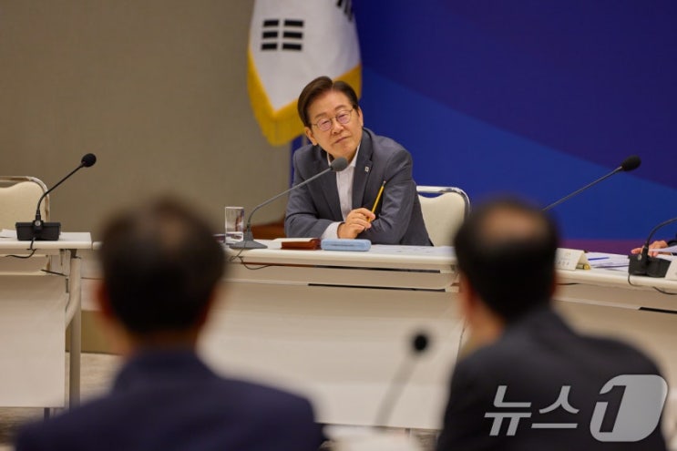 <b>이재명 대통령</b>, <b>관세협상</b> 실패하고 코스피 폭락하는데... 