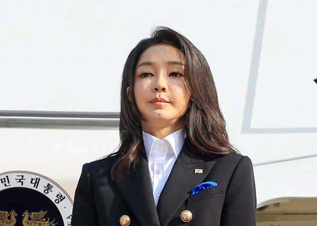  김건희 여사 예전 폰이 뜻밖의 장소서 발견됐다... '판도라 상자' 열릴 수도