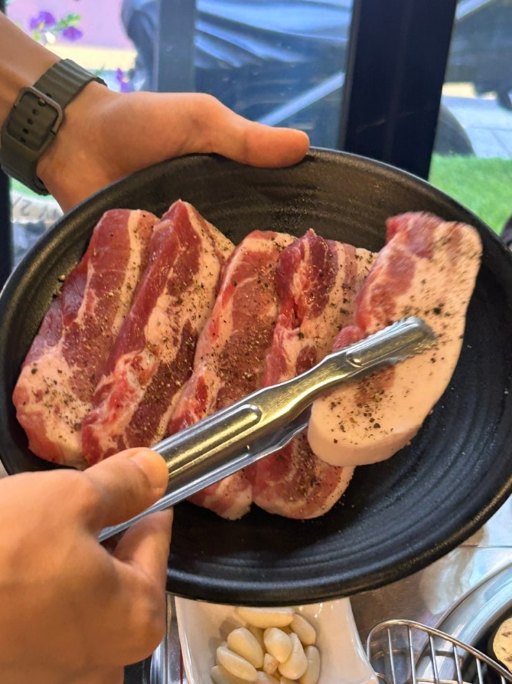  [왕십리/맛집] 왕십리 삼겹살 맛집 '깜장드럼통'에서 청첩장 모임 내돈내산 후기