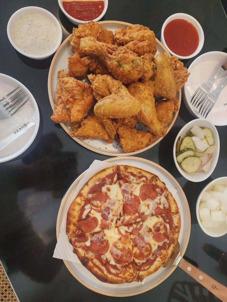  [깐부치킨 대치역점] 대치역피자로 즐기는 감동적인 소규모 파티