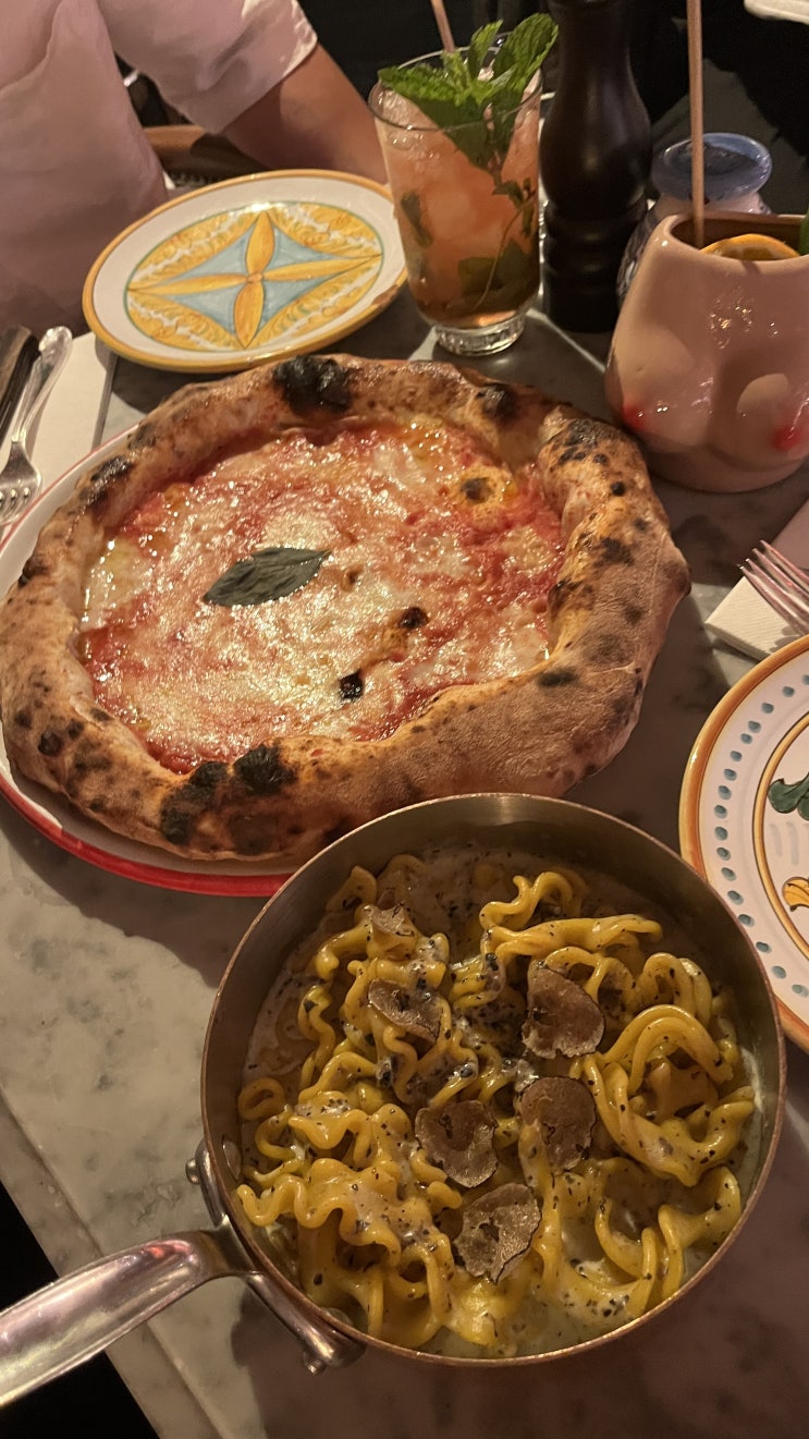  파리 2구 맛집 Pizzeria Popolare_트러플 파스타가 맛있는 곳. 칵테일 파는 힙한 피자집