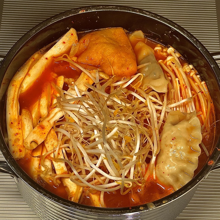  얼큰만두전골 레시피 만들기 사골육수 양념장 끓이는법 재료