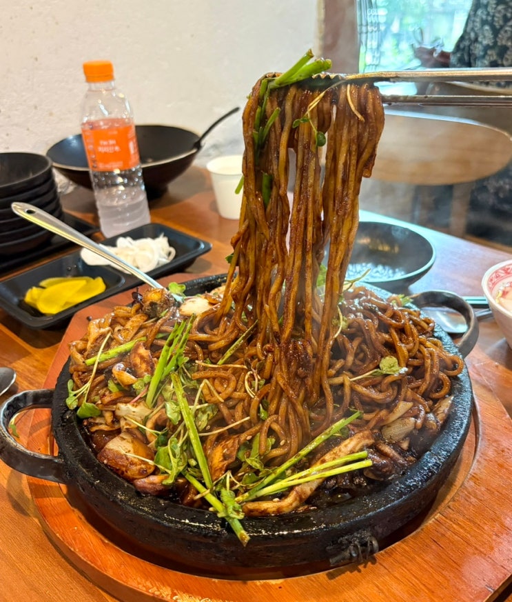  가평 올 때마다 재방문 하는 가평 북한강 돌짜장 맛집 청평돌짜장