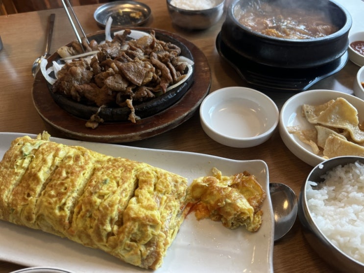  서초동 장꼬방ㅣ묵은 김치찌개와 계란말이