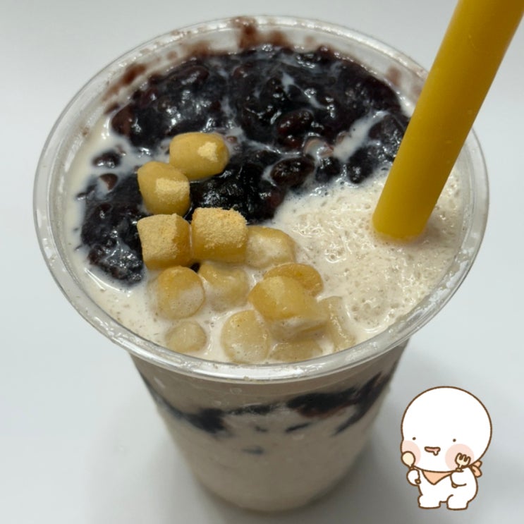  가성비 컵빙수 비교 ㅣ 컴포즈커피 인절미팥빙 vs 메가커피 팥빙 승자는?