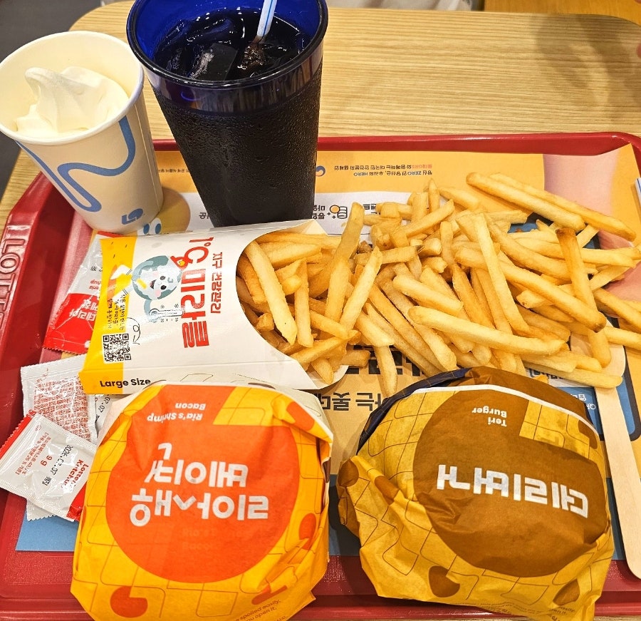 롯데리아 수원매탄점 사진 2