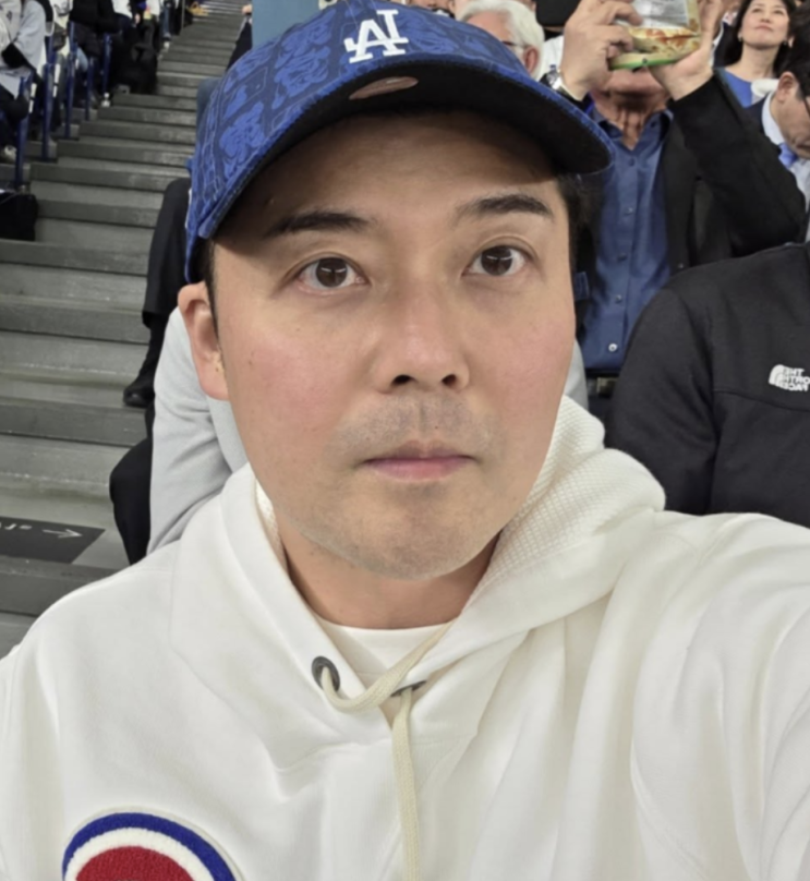 <b>전현무 호구 연애</b>스타일 자폭고백, "패딩·가방 다 사줬다... 