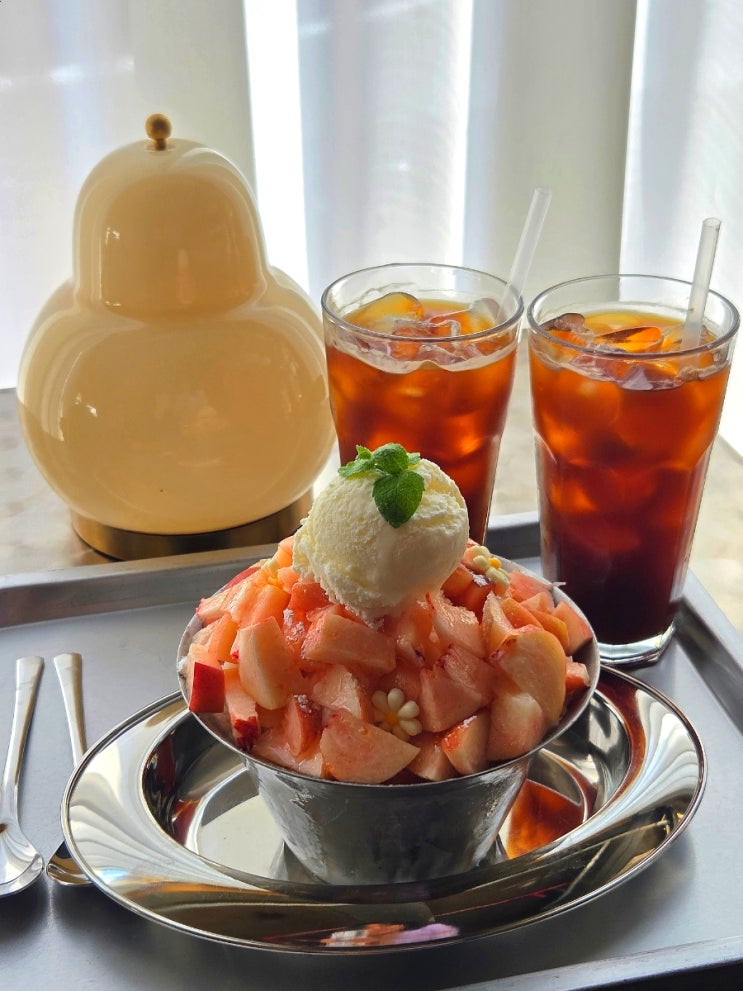  남포동 빙수 부산 중앙역 디저트 맛집 중구난방 카페 리얼생복숭아빙수