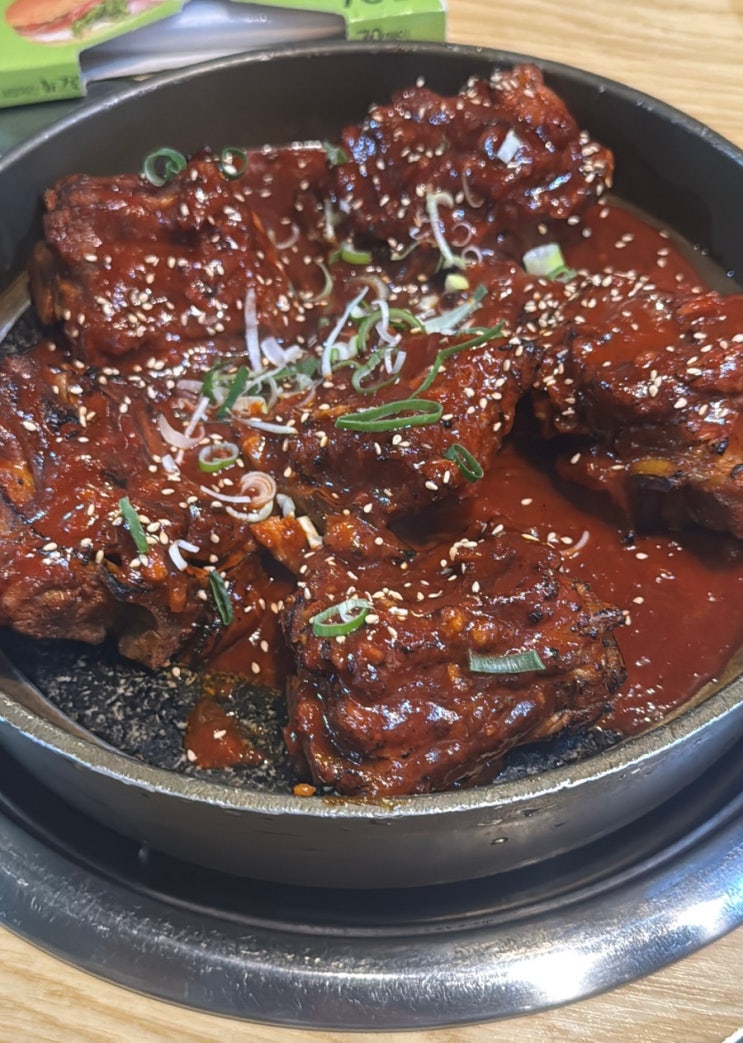  서울/서울대입구 뼈구이 맛집 추천 ‘조프로감자탕’