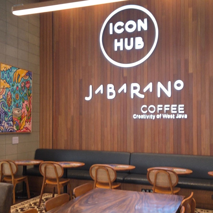  인도네시아 반둥 Javarano Coffee 방문 후기: 아라비카 커피의 진한 풍미와 색다른 여행의 순간