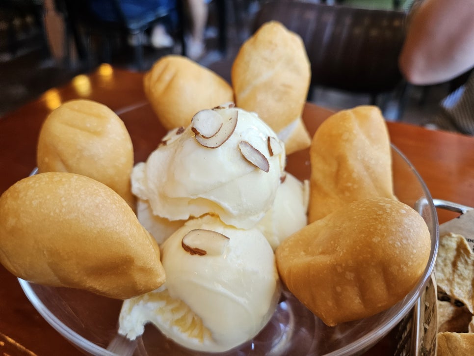 크라운호프 학산사거리점 사진 3