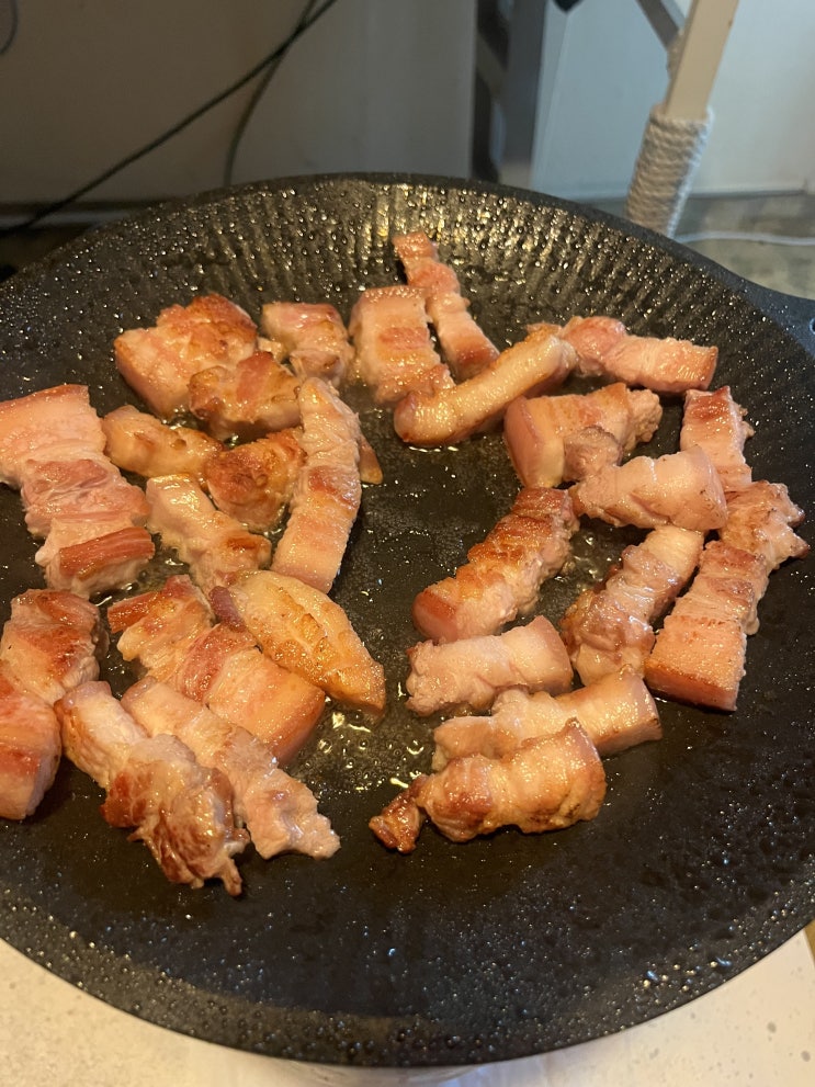  [미식관 제품으로만 하루 때워보기] 금돼지식당 두툼칼집삼겹살 500g, 금돼지식당 김치찌개 / 태조감자국 감자탕