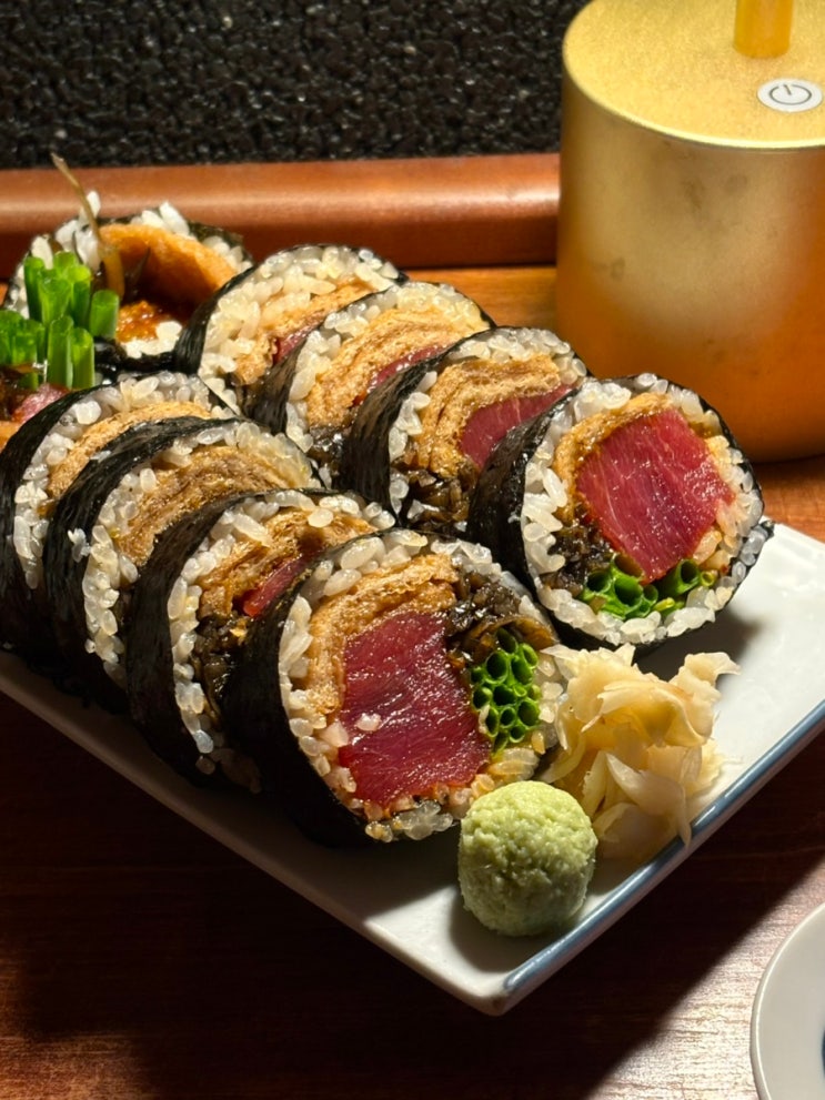  신사 가로수길 이자카야 안주 맛집 유희 (참치마끼, 우니타르트, 전복내장파스타)