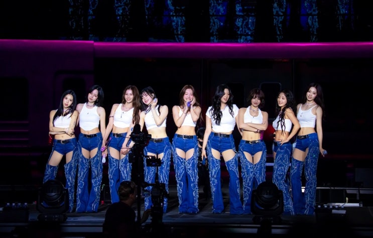  트와이스 롤라팔루자 시카고 무대, 왜 특별했을까? 5가지 이유로 알아보는 성공 비결