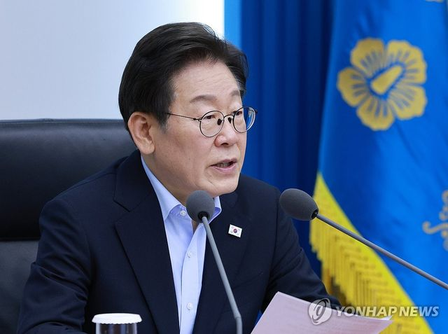  李대통령 국정지지율 63.3%…민주 54.5%·국힘 27.2%[리얼미터](종합)