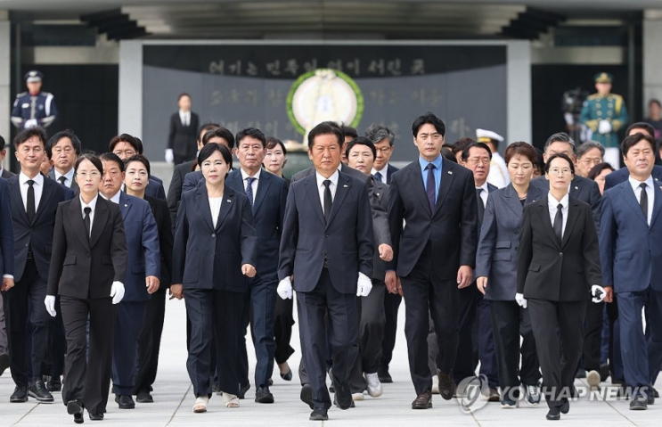 [속보] 정청래號 민주당, 3대 <b>개혁 특위</b> 즉시 가동!  <b>검찰</b>·언론... 