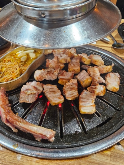 [가산 고기집] 북촌삼대갈비 가산본점, 숙성 돼지고기 무한리필 맛집