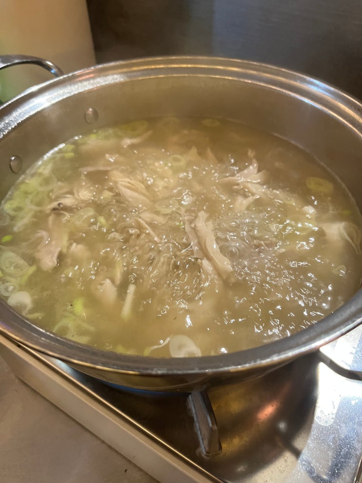  [주말일기] 막걸리가 뱃살 제거에 효과가 있는 듯, 그 핑계로 또 술. 주지육림에 빠져보자~ 홀로,  코올로 / 다이소 유산균 / 파초 이렇게 자라는 게 맞나?