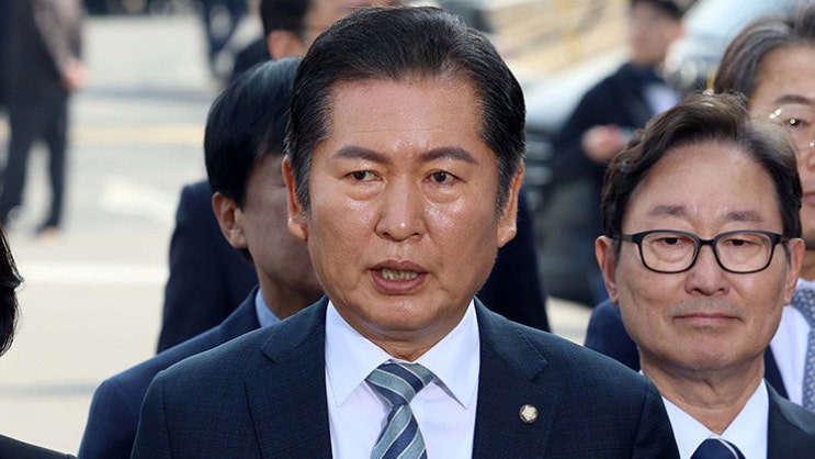 바람, <b>정청래</b> 신임 더불어민주당 대표의 '강력한 <b>개혁</b>' 선언