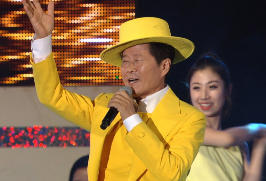 <b>태진아</b>, <b>치매 투병</b> 아내 <b>옥경이</b> 근황 공개…건강 회복·간호... 