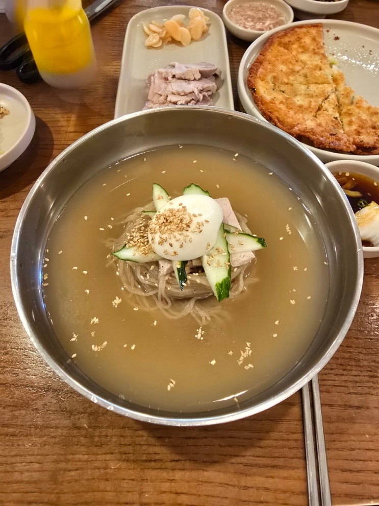  제주에서 만나는 황해도식 백령도 메밀냉면 옥란면옥