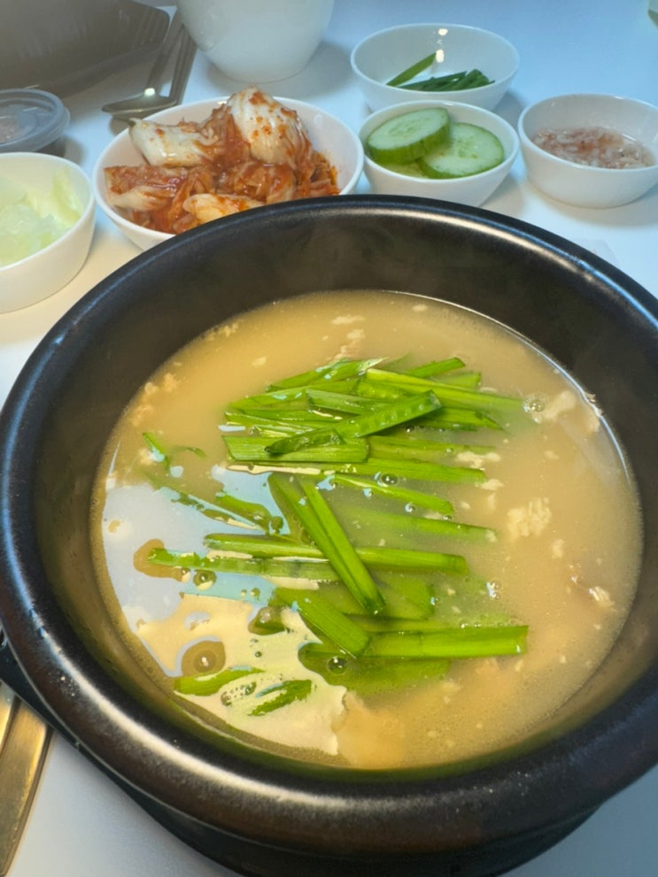  찐 국밥 덕후가 인정한 동백국밥, 간편한데 왜 이렇게 맛있죠?