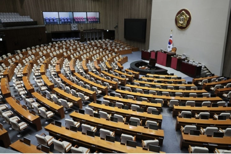 <b>방송법</b> 본회의 상정…야당 <b>필리버스터</b> 돌입