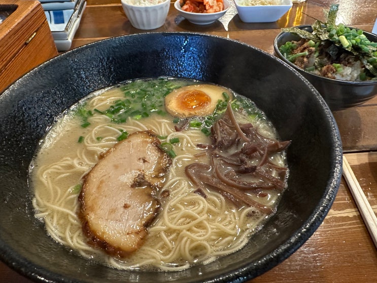  일본 사가시 Renge Ramen  숙성 돈코츠라멘, 무료 김치 반찬까지?!