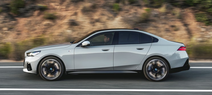  BMW 5시리즈, 이젠 국민차 된거같은뎅?