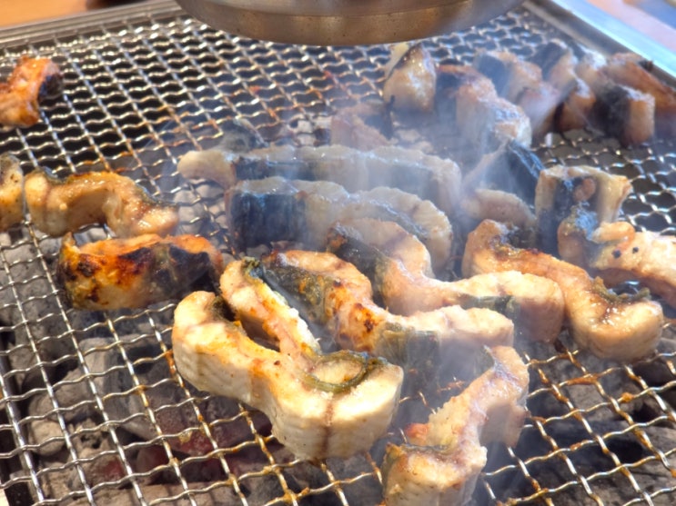  평택 오성면 장어 맛집 '백두수산', 가성비 넘치는 가격에 두툼한 장어의 진미를 맛보다. 단체회식강추!