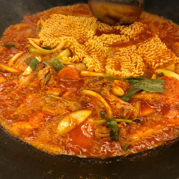  인천닭볶음탕 통큰솥뚜껑닭볶음탕 인천논현맛집