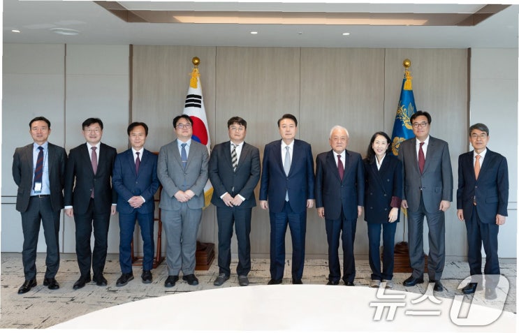<b>대통령실</b>, 광복절 <b>국민임명식</b>에 '통합'의 메시지 담아…전직... 