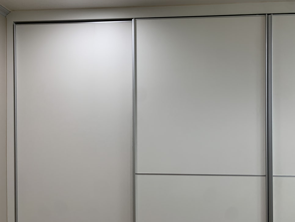 붙박이장 미닫이문 레일 롤러 고장 교체 수리 방법 및 비용 (인천)
