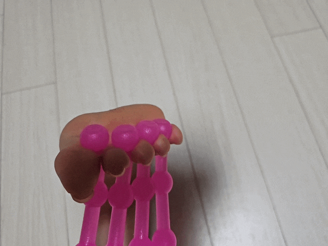  다리가 저릴 때, 발바닥 스트레칭밴드 필요해! 일명 오징어다리