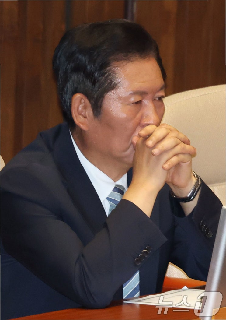 <b>정청래</b>, 국민의힘 해산 가능성 언급…정치권 파장