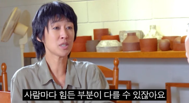   홍진경 22년 결혼 마침표, 그런데 전 남편이 아직도 집에 놀러와?헐리웃에도 이런 부부들이 많을까?