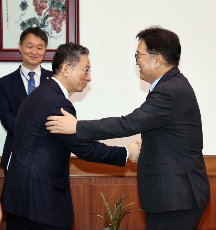 <b>우원식</b> 국회의장, 정성호·<b>김영훈</b> 장관 연쇄 접견… 검찰개혁과... 