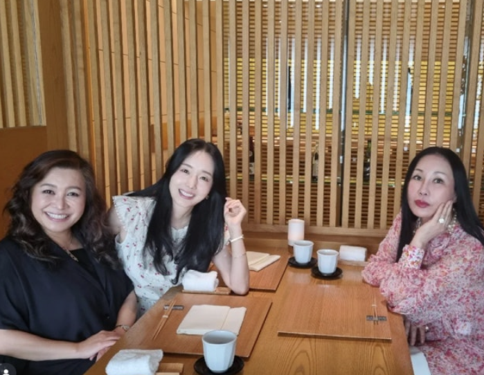  이정현, 오은영·에바 차우와 의외의 회동