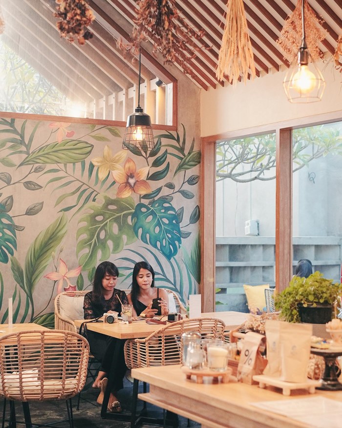  발리 렌트카 식당소개 발리 사누르  Canvas Sanur