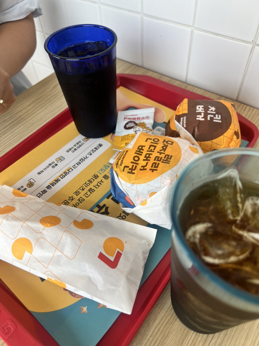 롯데리아 판교DT점 사진 1