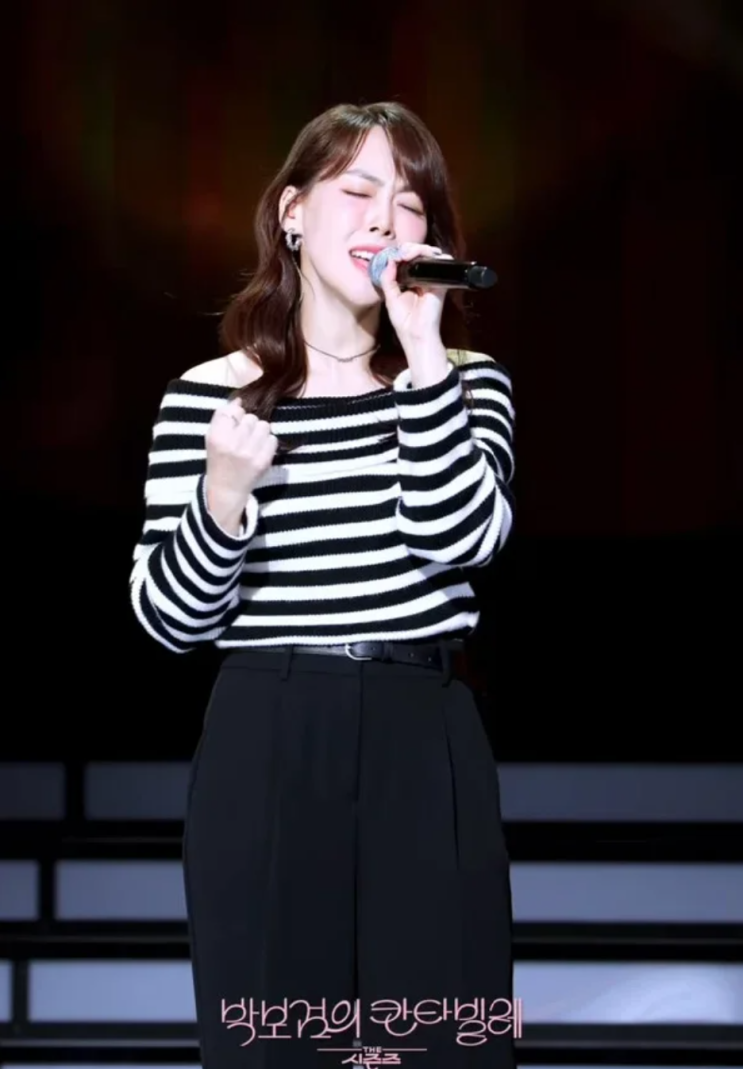 <b>애즈원 이민</b>, 향년 46세로 <b>사망</b>…그녀의 음악으로 <b>추모</b>하세요.... 