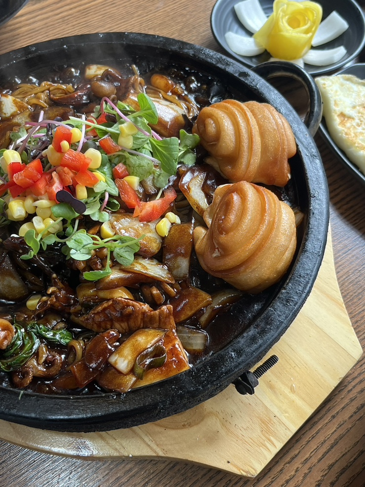  양산 물금역 근처 황산공원 맛집 물금아라돌짜장 찐후기(+ 셀프부침개 누리자 혜택)
